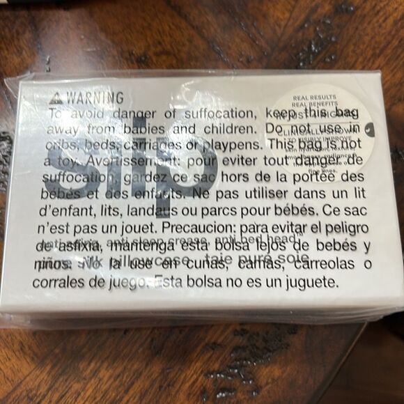 Slip Queen Silk Pillow Cases in Box Queen  Pillow Case with Zipper White - Picture 6 of 7